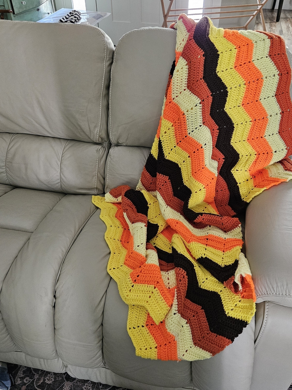 Vintage 70s Crochet Afghan Throw Blanket Chevron Zig Zag 45x62